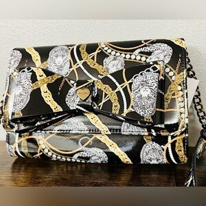 Betsey Johnson XODANI Chain Crossbody Bag Black Gold Print Heart Logo NWT